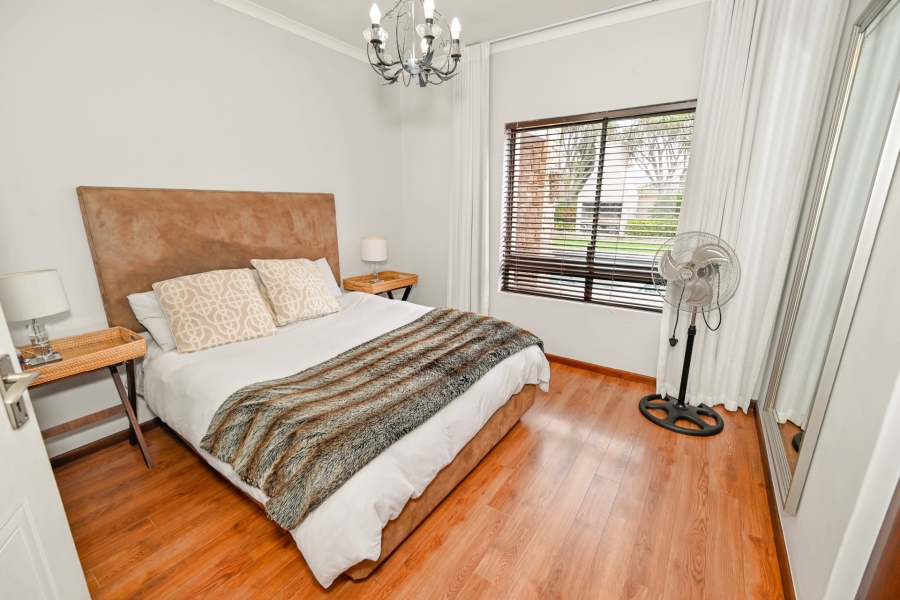 5 Bedroom Property for Sale in Vierlanden Western Cape